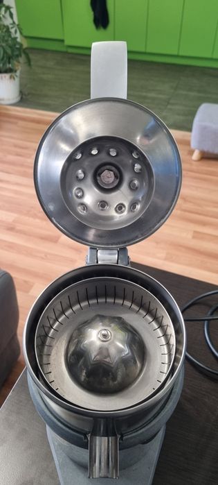 Професионална цитруспреса, сокоизстисквачка " DIHR "