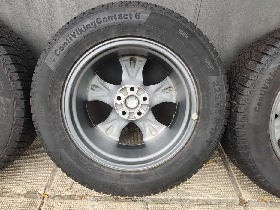 ОРИГИНАЛНИ джанти със зимни гуми 17 ' TOYOTA RAV 4 / Тойота РАВ 4 5x114,3 60,1 ET39
