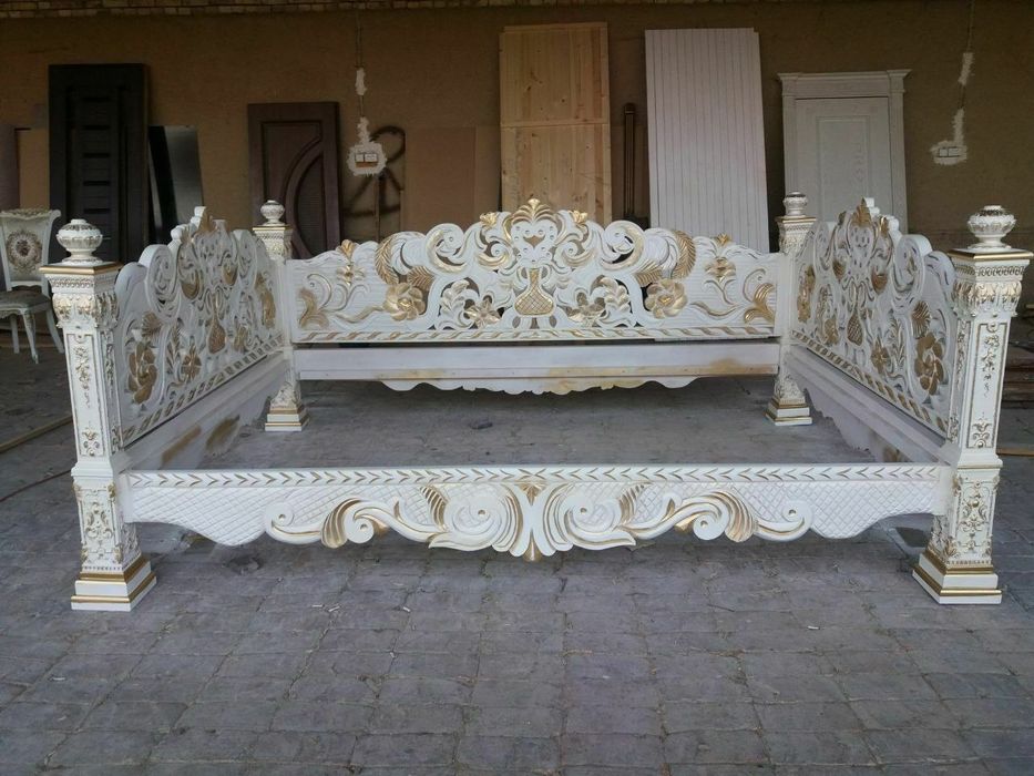 Сури тапчан карават