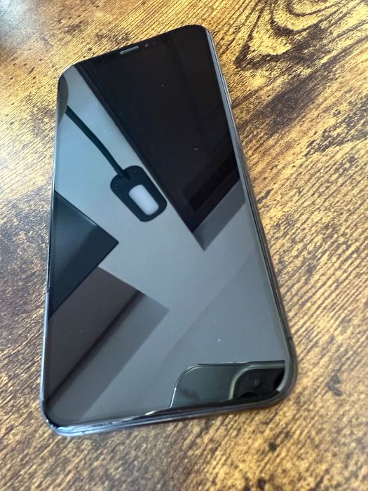 iPhone XS 64 GB (space gray) с подарък кейс и кабел