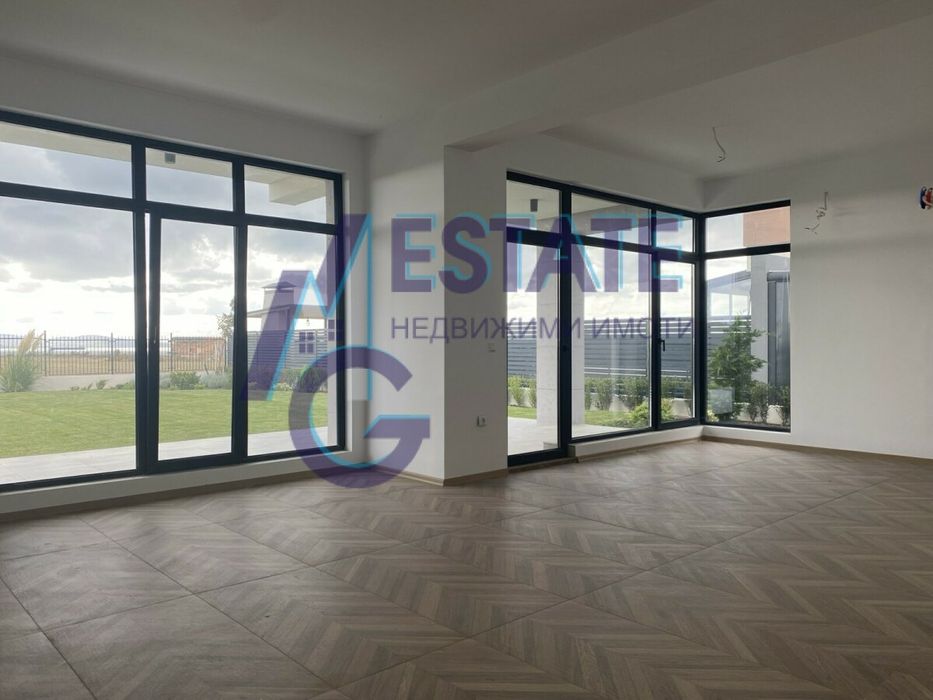 Продава се Къща в Поморие - 196 кв.м за 1041 €/кв.м - Снимка #9