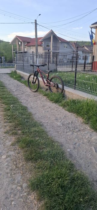 Bicicletă specialized status