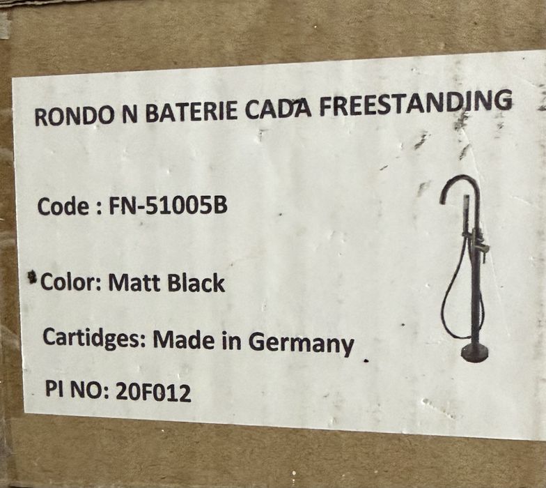 Baterie pentru cadă freestanding DALET RONDO, montaj pe stativ, finisaj negru – produs nou.