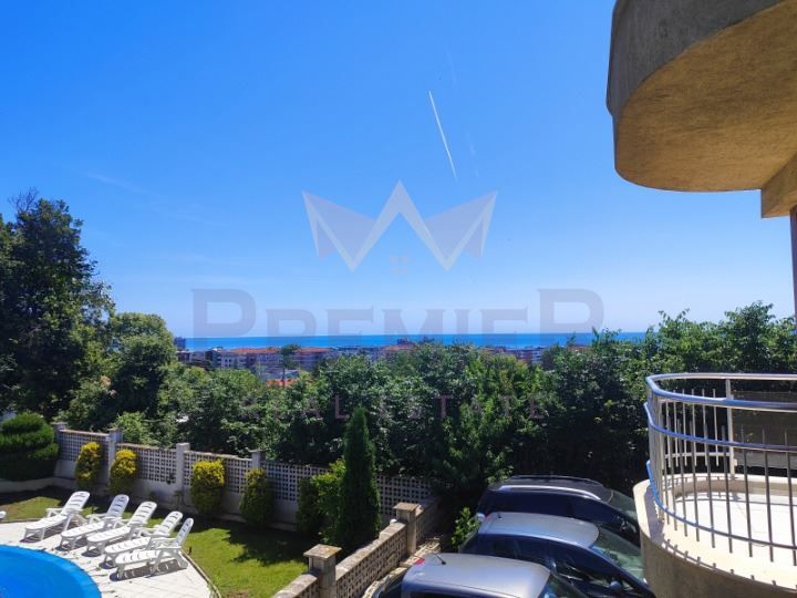 Дава се под наем Къща в Варна, м-т Траката - 285 кв.м за 1800 € - Снимка #10