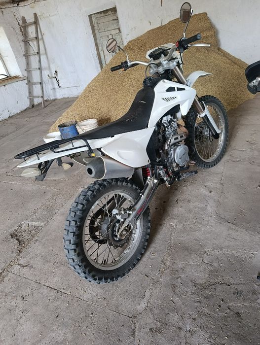 Продам 250 кубовый эндуро
