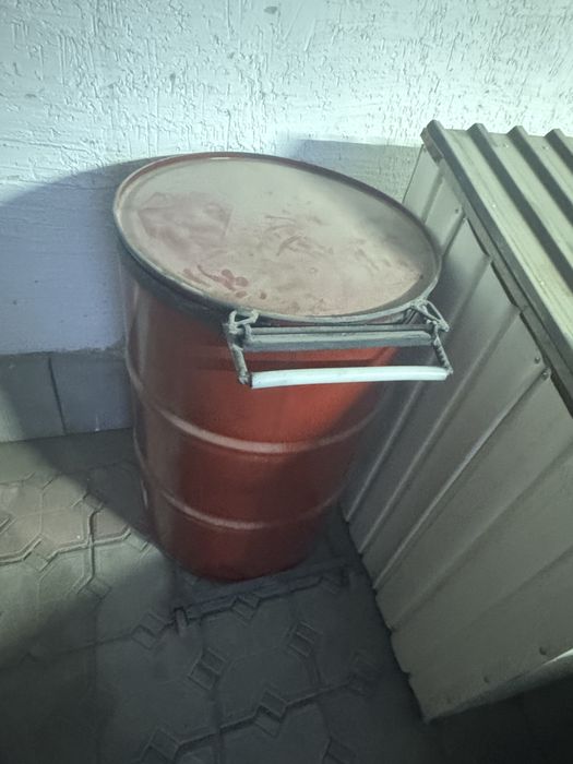 Продам мусорный бак