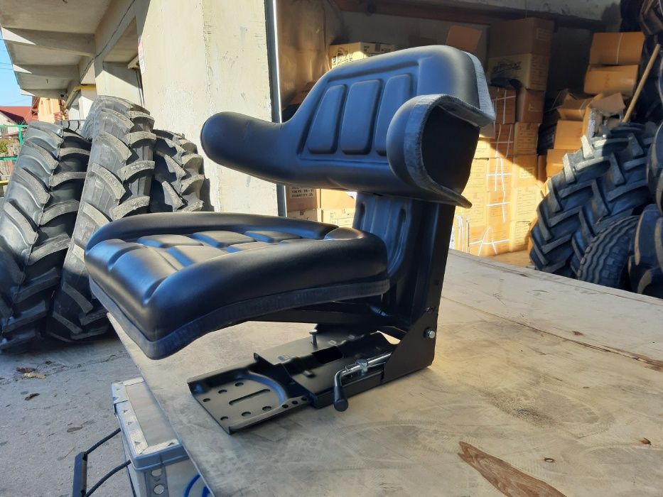 NOU Scaun de U-650 cu amortizor impermeabil triplureglaj