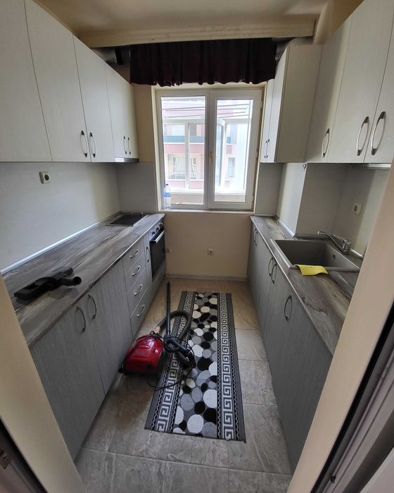 Дава се под наем Двустаен апартамент в Бургас, Меден рудник - зона В - 72 кв.м за 200 € - Снимка #1