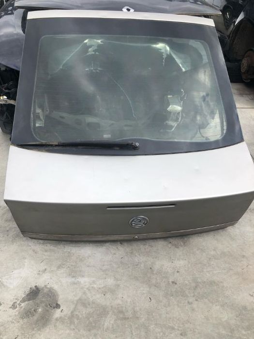 haion opel vectra c hatchback