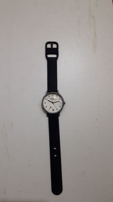 Продам часы наручные  женские