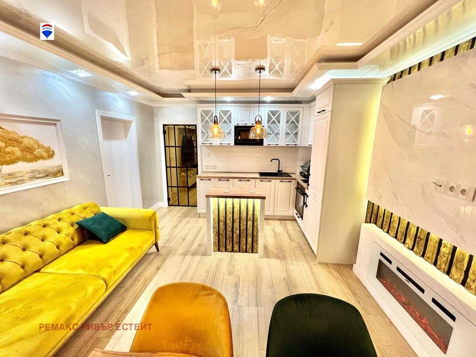 Дава се под наем Двустаен апартамент в Русе, Алеи Възраждане - 55 кв.м за 206000 € - Снимка #2