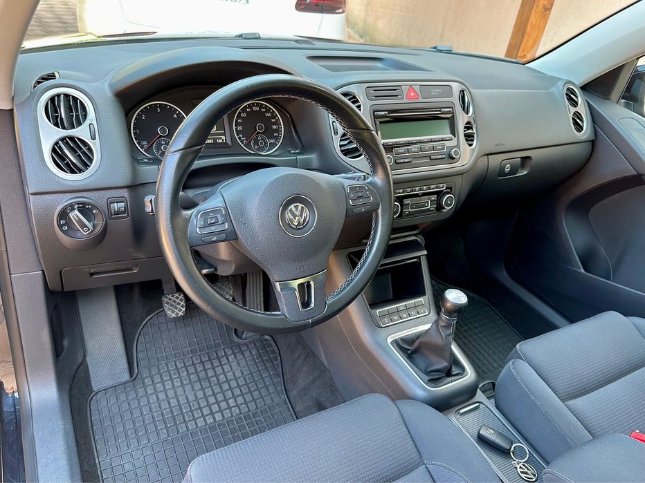 VW Tiguan 2011 4x4 170cai Xenon Panoramic Facelift