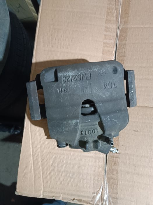 Продам правый  тормозной суппорт от автомобиля кобольт в отличном сост