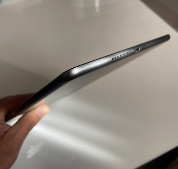 iPad 8th gen 128GB