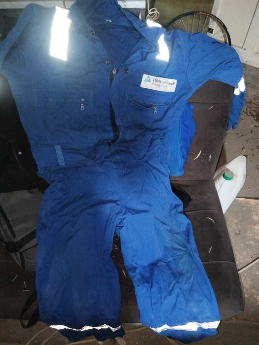 Спец комбез чистый постиранный. 3000 тг