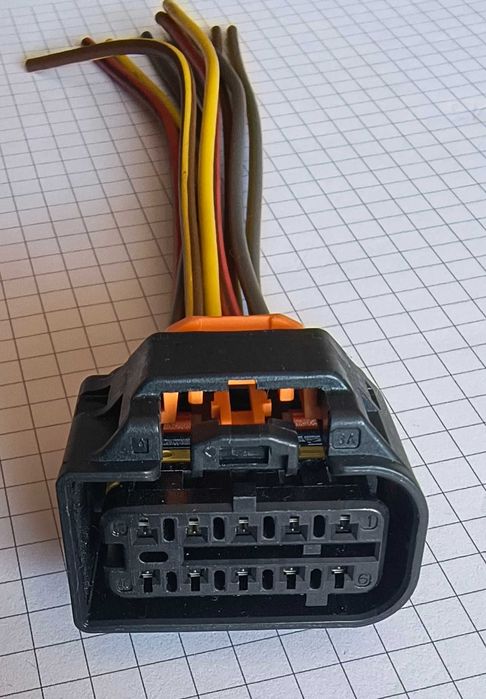 Букса за фар Пежо