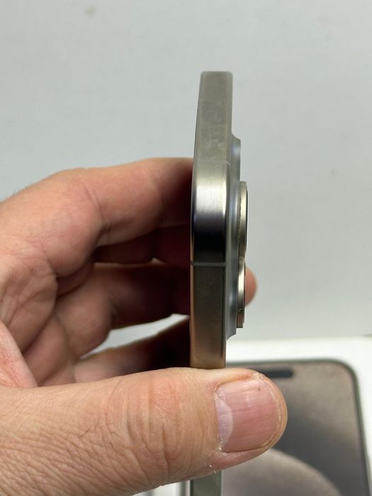 Продам Айфон 15 Про 256г