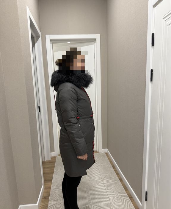 Пуховик зимний с капюшоном