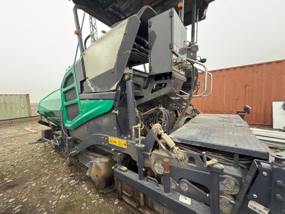 Asfalt uklatchik RP605IV  sotiladi