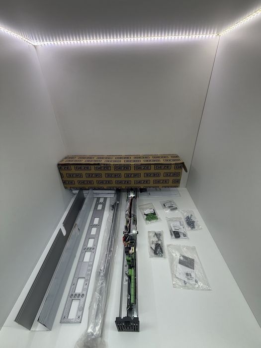 Sistem de actionare pentru usi batante cu 1 canat Slimdrive EMD Invers Nou