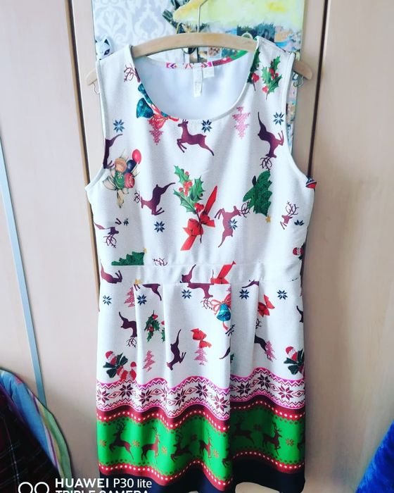 Rochie mar 44 46 cu motive de crăciun