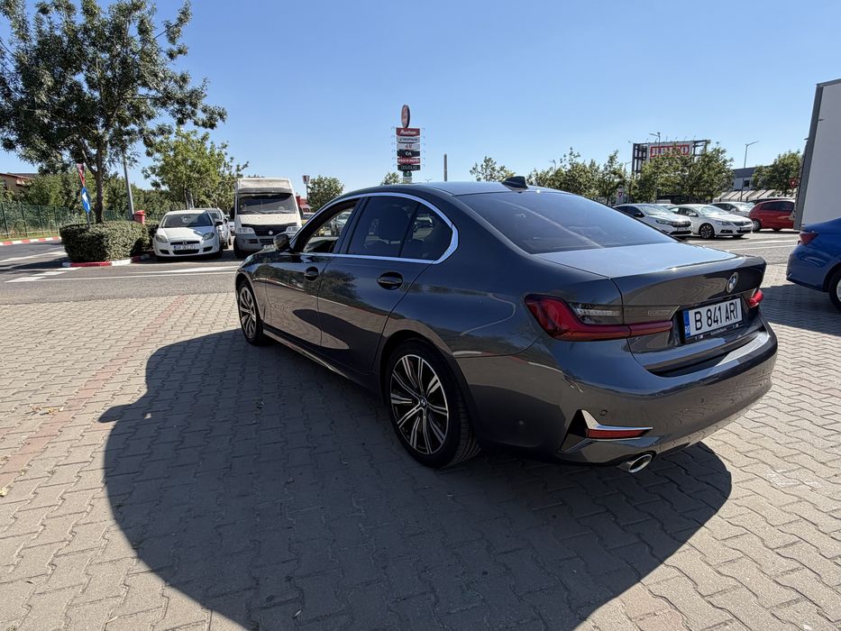 BMW Seria 3 2022 — imagine 4