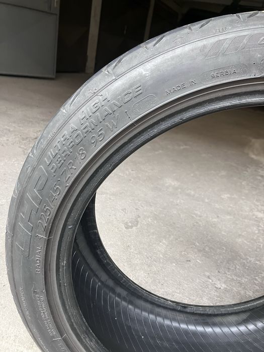 Летни гуми 225 45 18