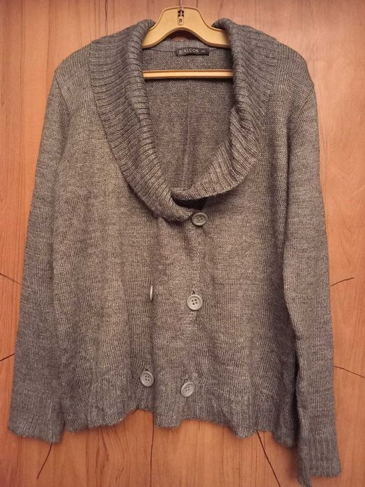 Дамски блузи и жилетки