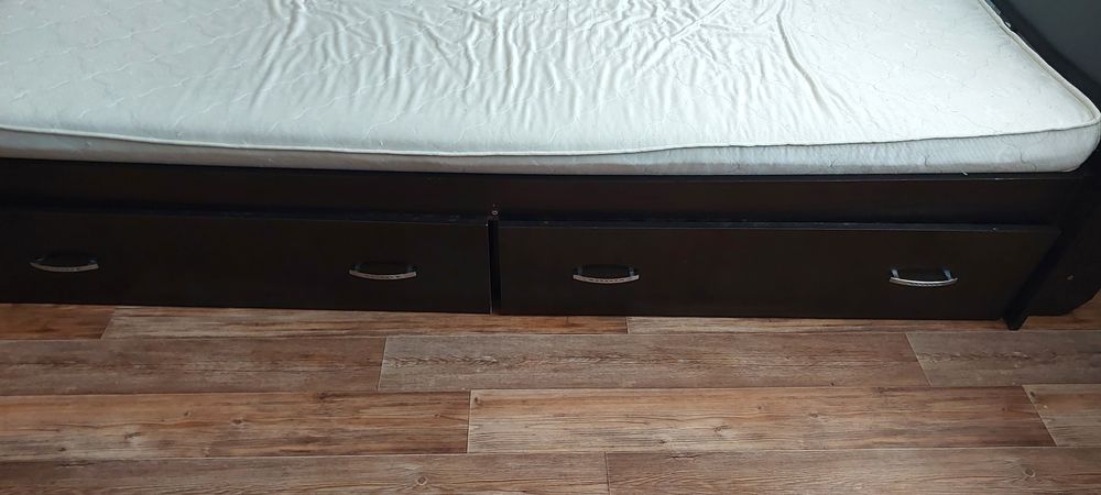 Отдам  кровать даром