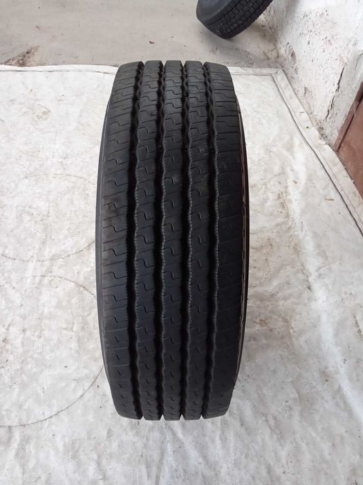 1 тежкотоварна гума 305/70R19.5 Michelin XZE2+ 148/146L DOT2520Germany