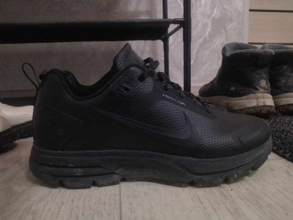 Продается Nike Air Goretex.