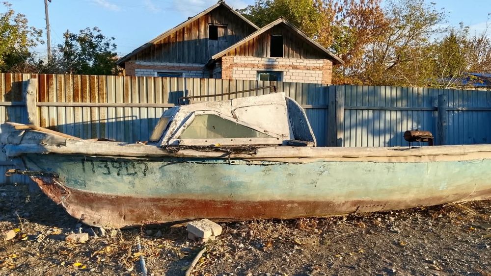 Продам лодку пластик