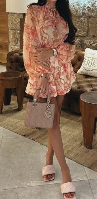 Дамски костюм Zara / сетове и рокли