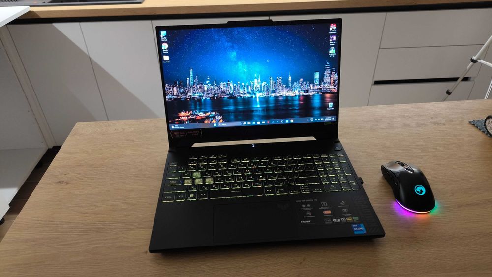 Геймърски Лаптоп ASUS TUF F15 Gaming Laptop