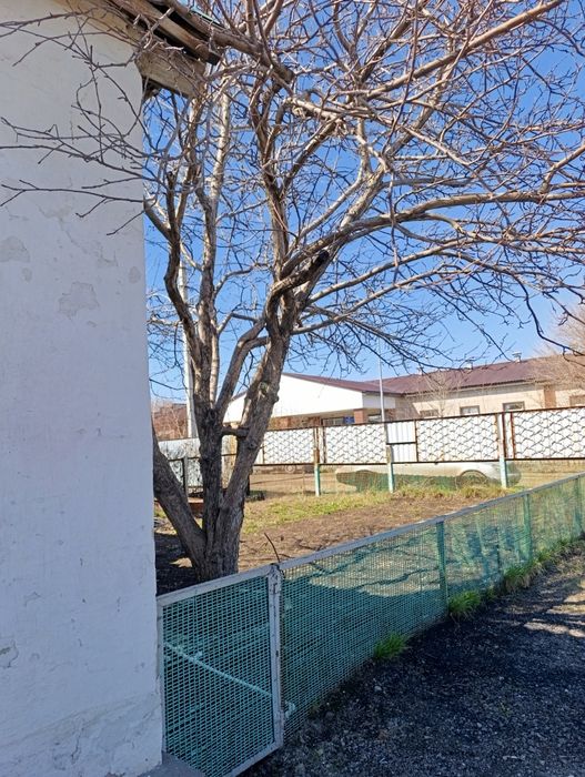 Продается полдома,4 комнаты