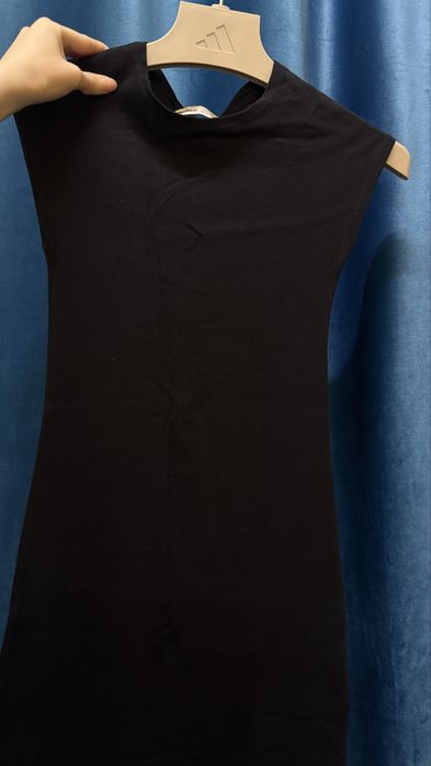 Продам облегающее платье Pull&Bear