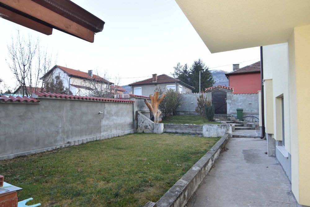 Продава се Къща в с. Марково, Област Пловдив - 565 кв.м за 1399 €/кв.м - Снимка #14