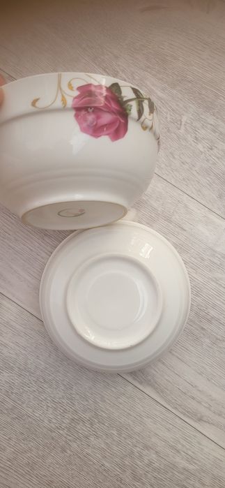 2 глубокие пиала