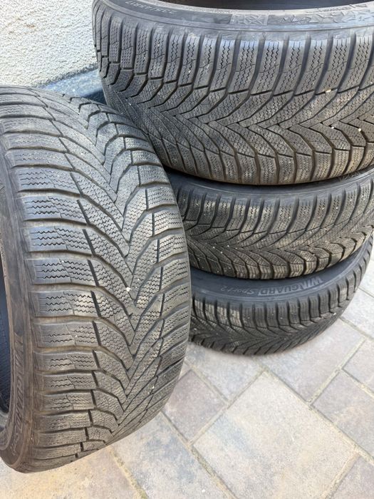 4 Anvelope iarna  235 45 r17 Nexen