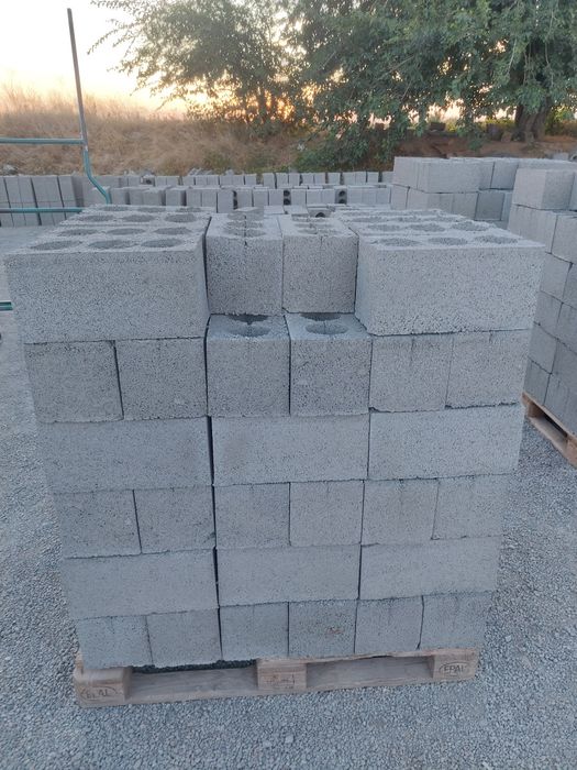 Шлакаблок 19/39      180тг