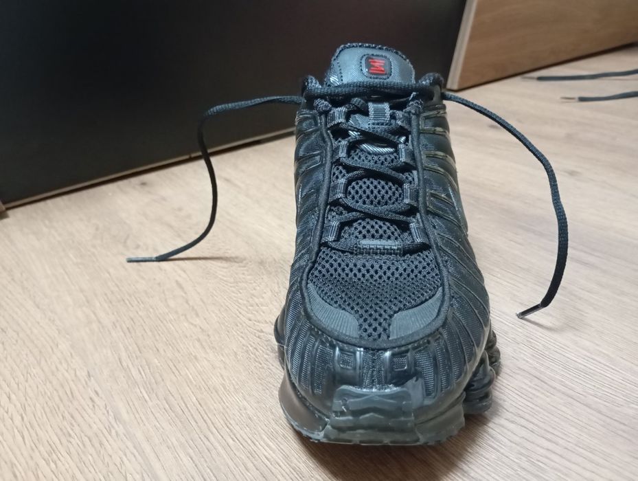 Маратонки Nike!!