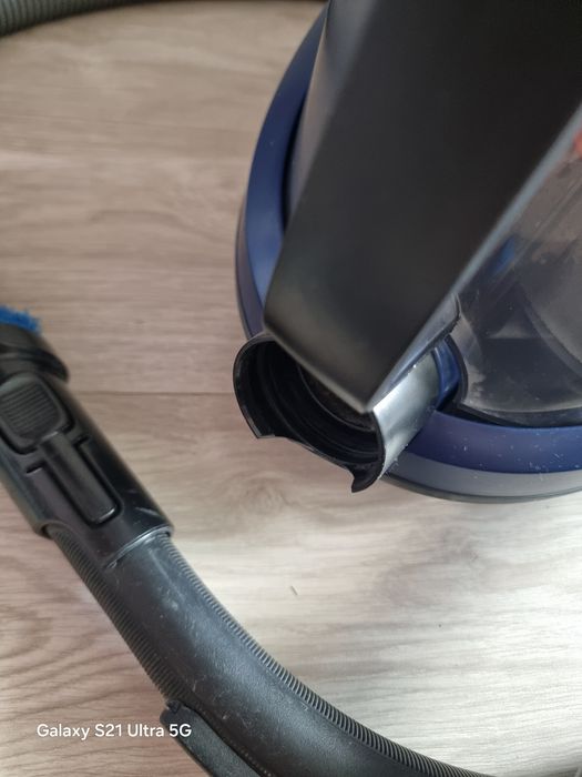 Мощна Прахосмукачка Philips 2000w