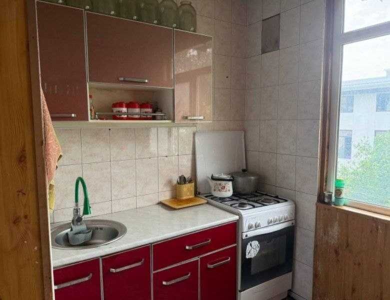 Юнусабад 10-Квартал 3/4/5 Кирпичный 77м2 Балкон 2/6