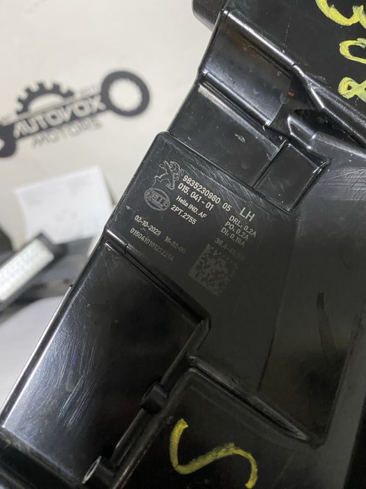 Lumina de zi led DRL stanga Peugeot 308 an 2021-2023