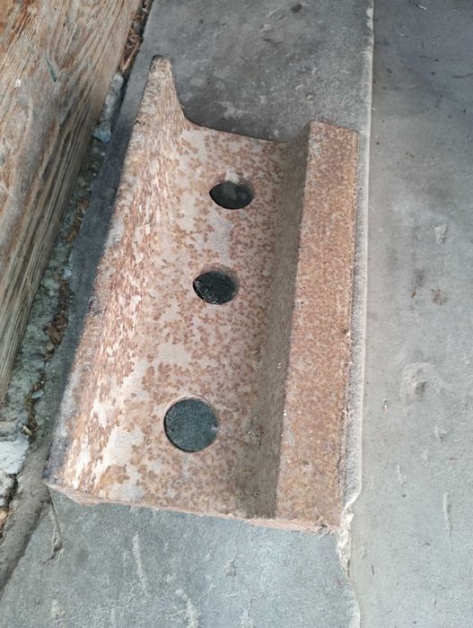 Unelte balta de vânzare