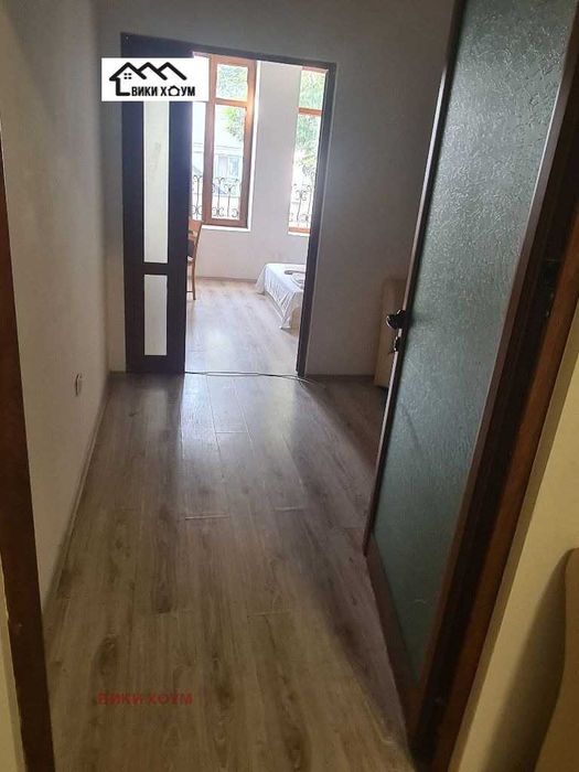 Продава се Хотел в Варна, Център - 300 кв.м за 2164 €/кв.м - Снимка #19