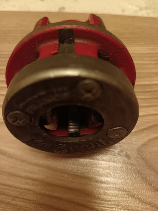 Filiera 1/2" pentru tevi
