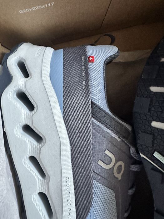 Кроссовки ON Running