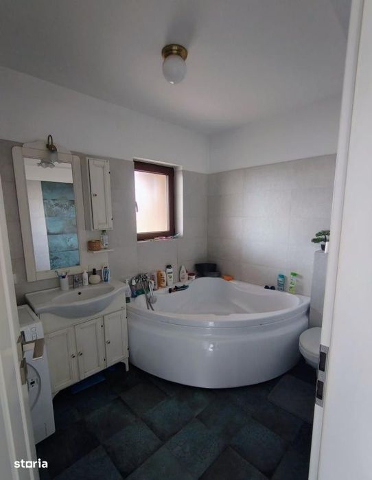 Casa de tip duplex, zona cartier Terra, mobilata