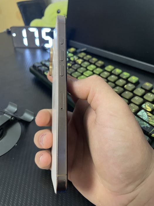 Vand iphone 16 pro max